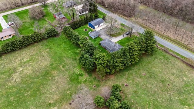 64770 Wade Road, Cassopolis, MI 49031