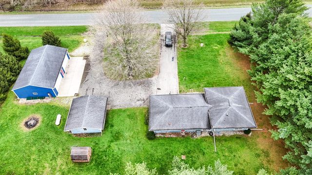 64770 Wade Road, Cassopolis, MI 49031