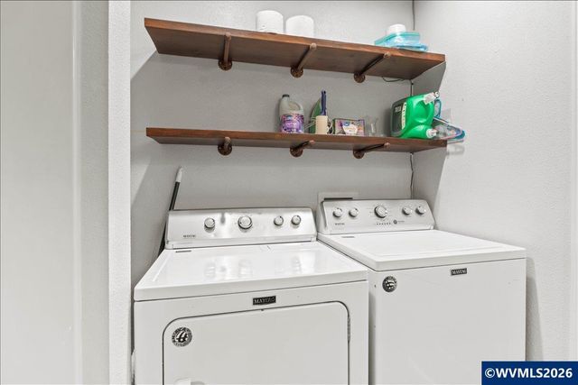 763 18th St NE, Salem, OR 97301