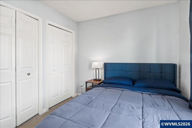 763 18th St NE, Salem, OR 97301