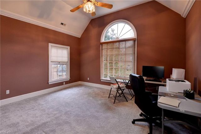 6 Wildwood LN, Williamsburg, VA 23185