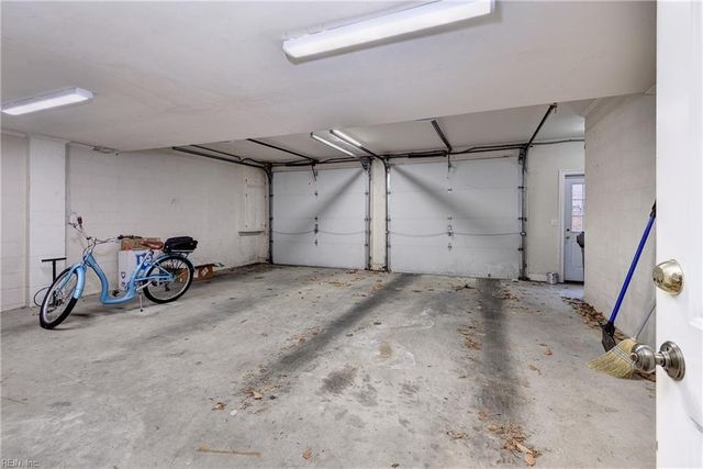 6 Wildwood LN, Williamsburg, VA 23185