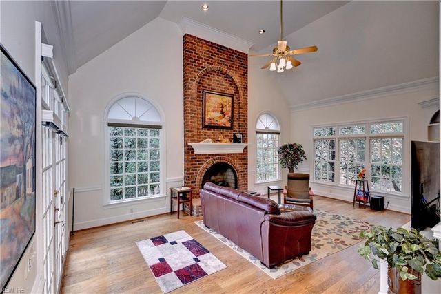 6 Wildwood LN, Williamsburg, VA 23185