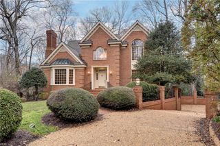 6 Wildwood LN, Williamsburg, VA 23185
