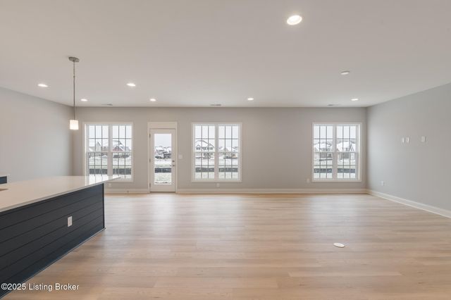 14108 Halden Ridge Way, Louisville, KY 40245