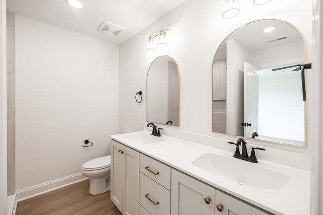 4202 Hereford Dr, Greenbrier, TN 37073