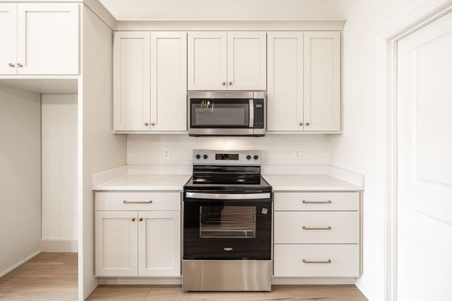 4202 Hereford Dr, Greenbrier, TN 37073