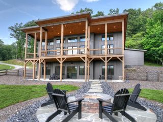 246 Bearden Farm Overlook, Blue Ridge, GA 30513