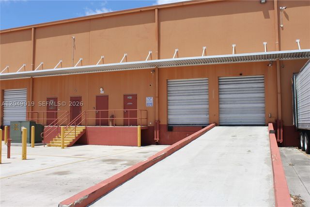 9613 NW 33rd St, Doral, FL 33172