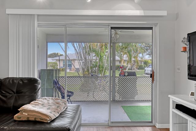 553 Covered Bridge Boulevard, Lake Worth, FL 33467