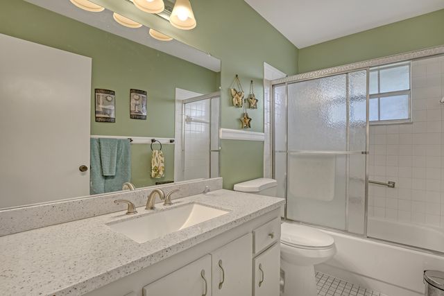 553 Covered Bridge Boulevard, Lake Worth, FL 33467