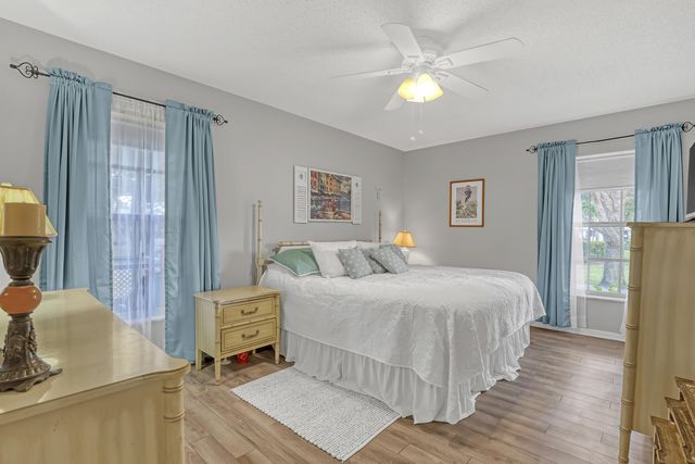 553 Covered Bridge Boulevard, Lake Worth, FL 33467