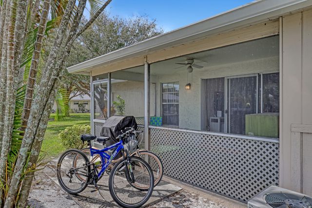 553 Covered Bridge Boulevard, Lake Worth, FL 33467