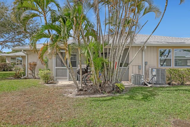 553 Covered Bridge Boulevard, Lake Worth, FL 33467