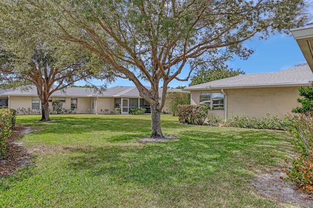 553 Covered Bridge Boulevard, Lake Worth, FL 33467