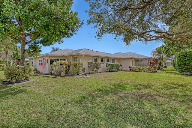 553 Covered Bridge Boulevard, Lake Worth, FL 33467
