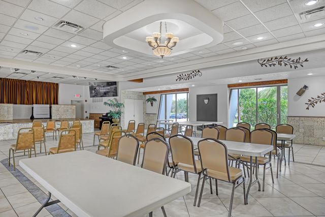 553 Covered Bridge Boulevard, Lake Worth, FL 33467