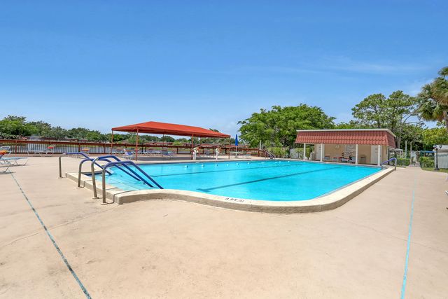 553 Covered Bridge Boulevard, Lake Worth, FL 33467