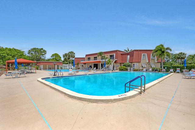 553 Covered Bridge Boulevard, Lake Worth, FL 33467