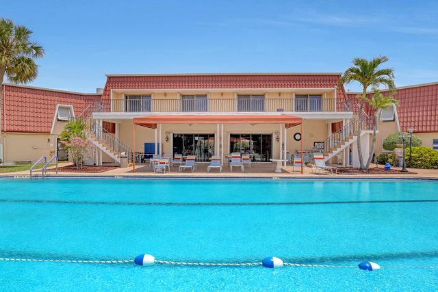 553 Covered Bridge Boulevard, Lake Worth, FL 33467