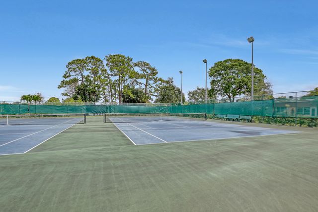 553 Covered Bridge Boulevard, Lake Worth, FL 33467