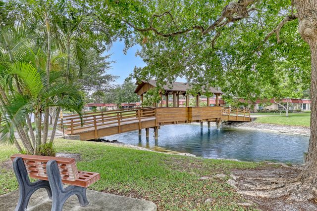 553 Covered Bridge Boulevard, Lake Worth, FL 33467