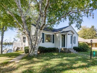 55572 N Fisher Lake Road, Park Twp, MI 49093