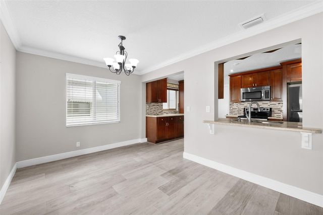 1620 NW 87th Lane, Plantation, FL 33322