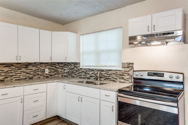 5869 Bluffman Drive, Dallas, TX 75241