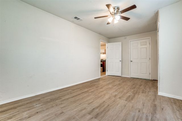 5869 Bluffman Drive, Dallas, TX 75241