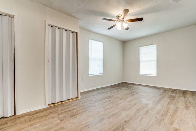 5869 Bluffman Drive, Dallas, TX 75241