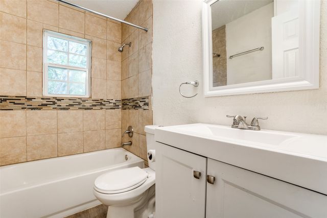 5869 Bluffman Drive, Dallas, TX 75241