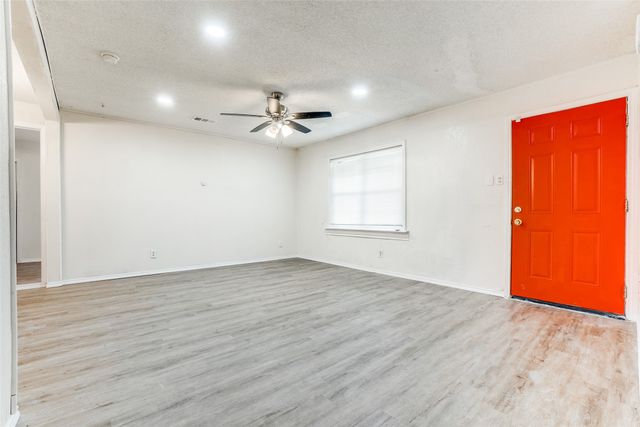 5869 Bluffman Drive, Dallas, TX 75241