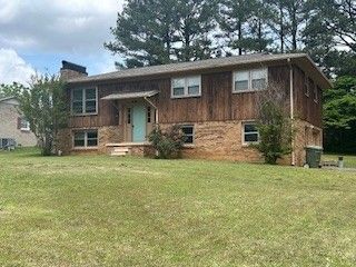 1708 Deer Hollow Dr, Lawrenceburg, TN 38464