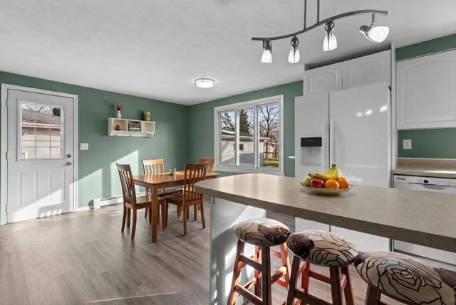 1117 ALVA STREET, Menasha, WI 54952