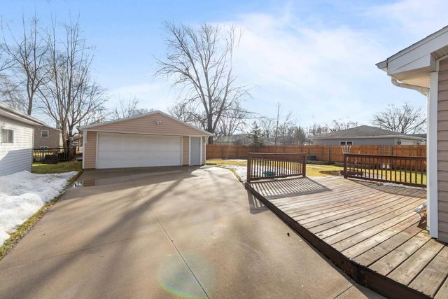 1117 ALVA STREET, Menasha, WI 54952