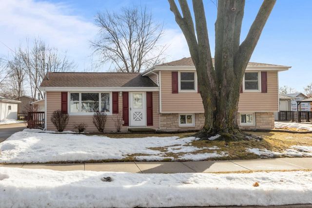 1117 ALVA STREET, Menasha, WI 54952