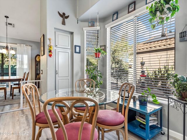 9259 N Whispering Shadows Way, Tucson, AZ 85743