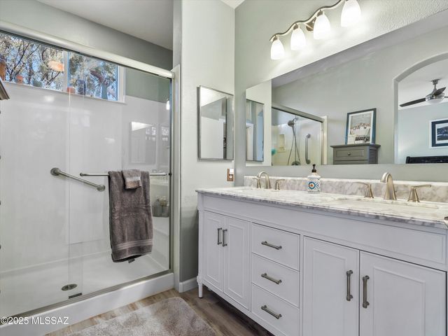 9259 N Whispering Shadows Way, Tucson, AZ 85743