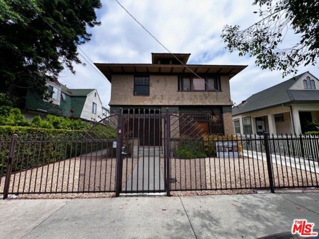 2108 Oak Street, Los Angeles, CA 90007