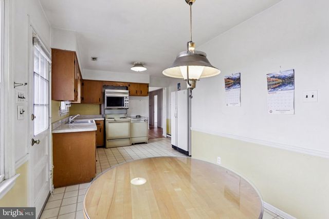 911 BARTLETT AVE, Linwood, NJ 08221