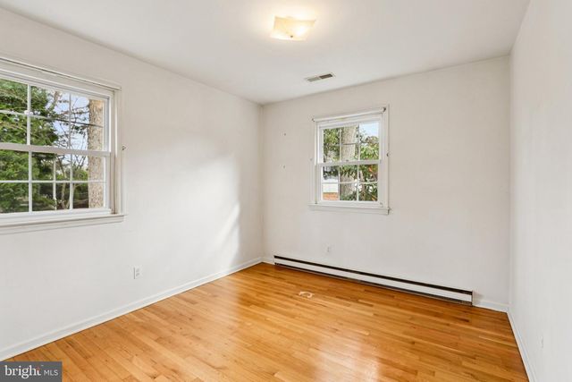 911 BARTLETT AVE, Linwood, NJ 08221