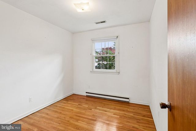 911 BARTLETT AVE, Linwood, NJ 08221