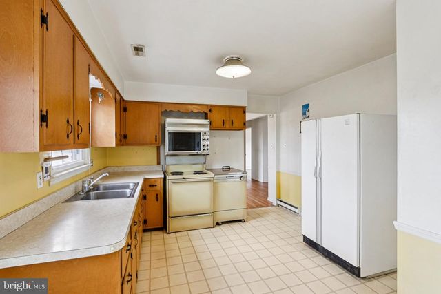 911 BARTLETT AVE, Linwood, NJ 08221