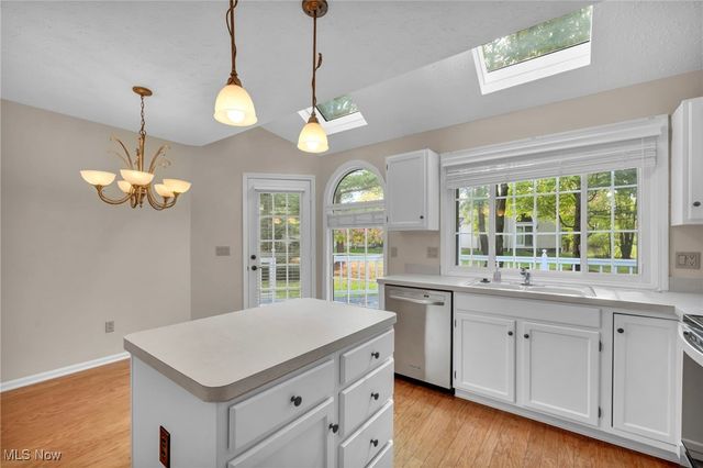 17934 Cambridge Oval, Strongsville, OH 44136