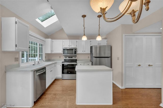 17934 Cambridge Oval, Strongsville, OH 44136