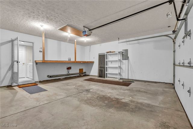 17934 Cambridge Oval, Strongsville, OH 44136