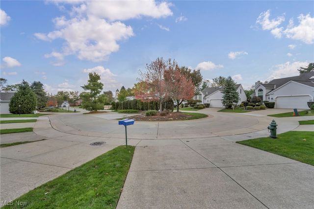 17934 Cambridge Oval, Strongsville, OH 44136