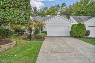 17934 Cambridge Oval, Strongsville, OH 44136