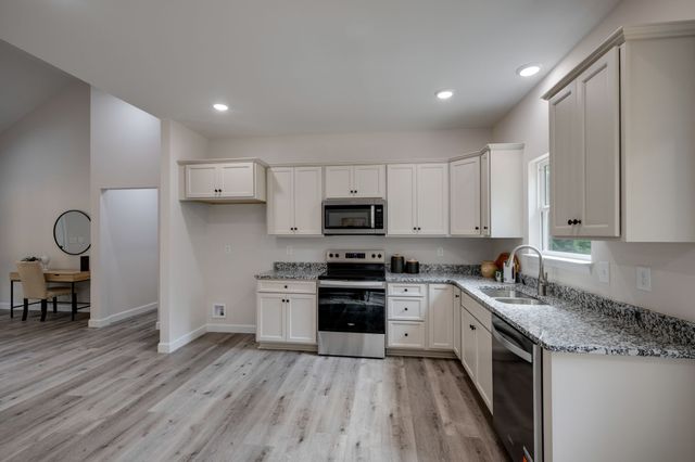 1026 Promise Land Road, Charlotte, TN 37036